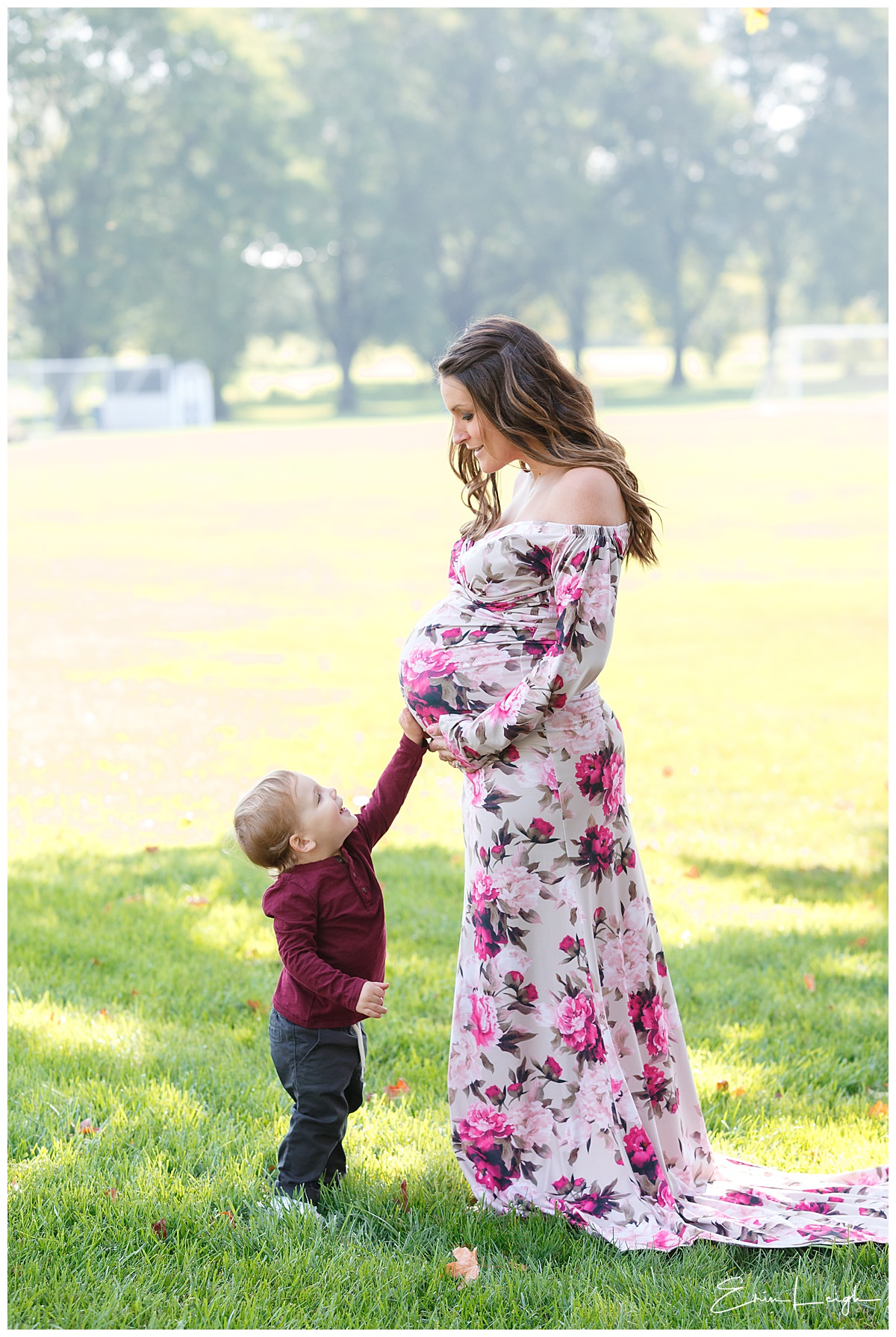 Maternity Photos | Amos Herr Foundation House in Landisville PA by Harrisburg Photographer Photography by Erin Leigh