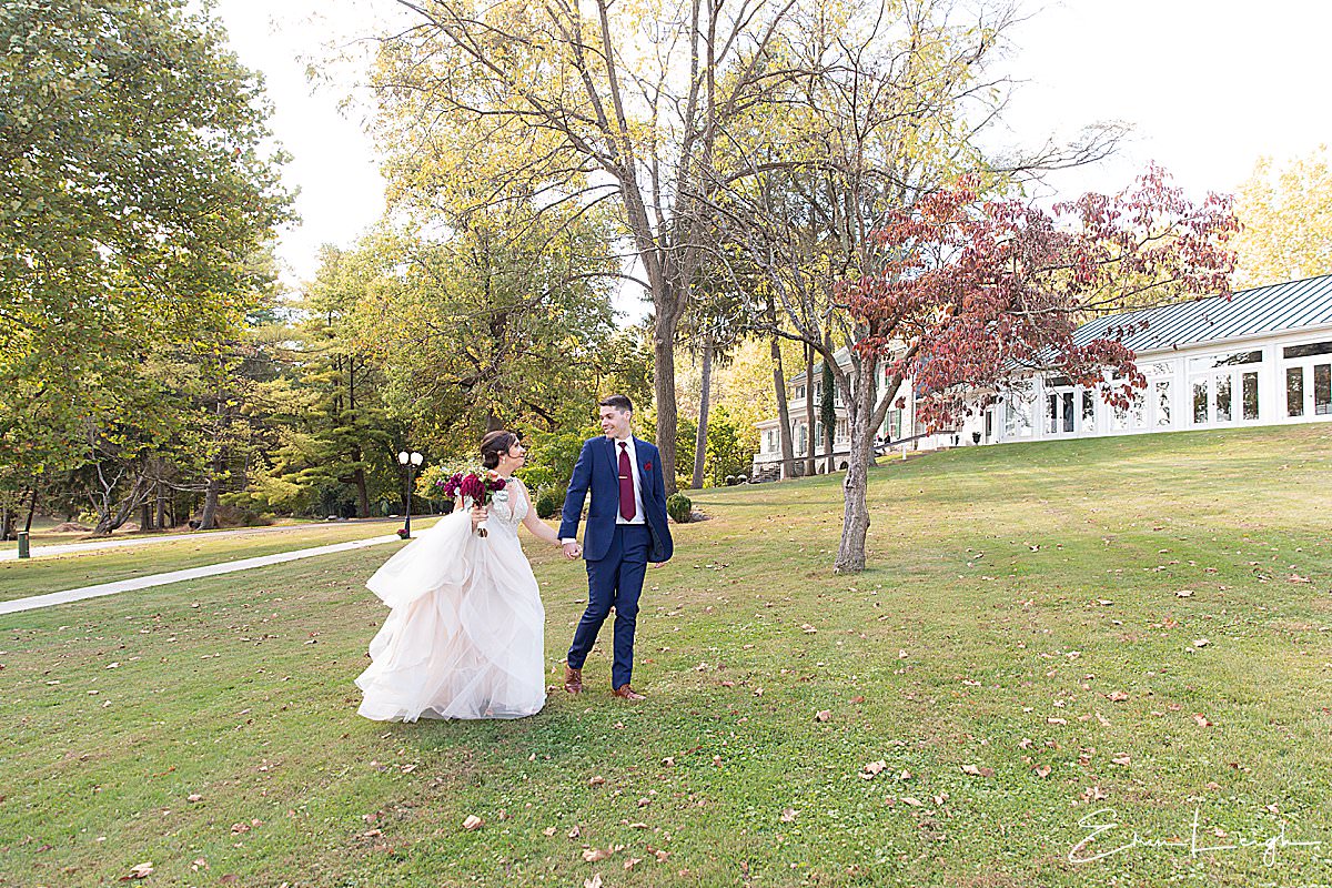 | Stocks Manor Wedding in Mechanicsburg PA by Harrisburg Photographer Photography by Erin Leigh